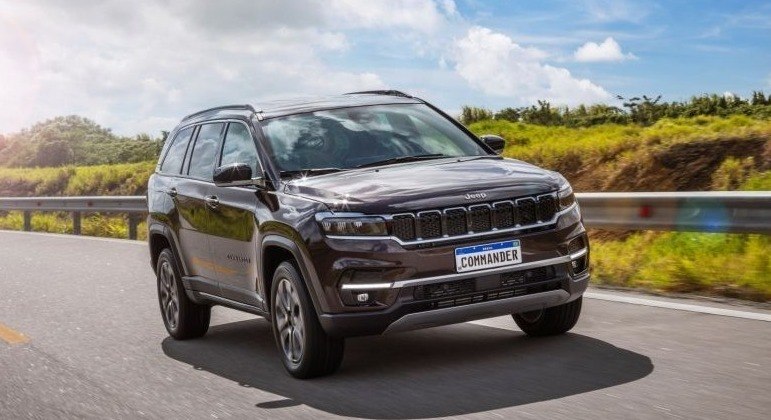 Jeep Commander teve 1.289 unidades e liderou o segmento de SUVs de grande porte