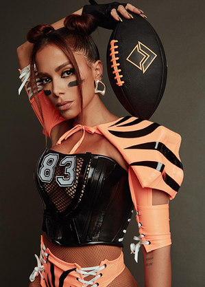 Anitta trabalha com estratégias especiais na divulgação dos seus trabalhos