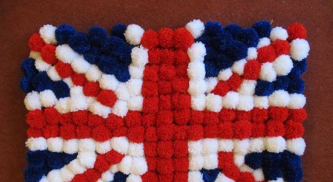 Como fazer tapete de pompom com a bandeira do Reino Unido