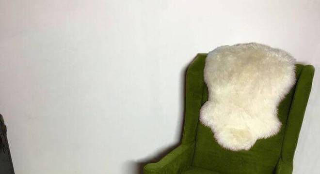 como fazer tapete de pompom poltrona