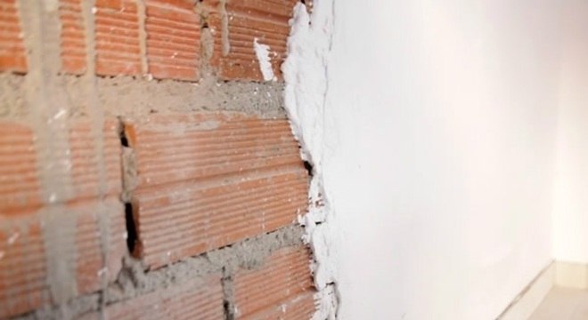 Como rebocar parede com gesso