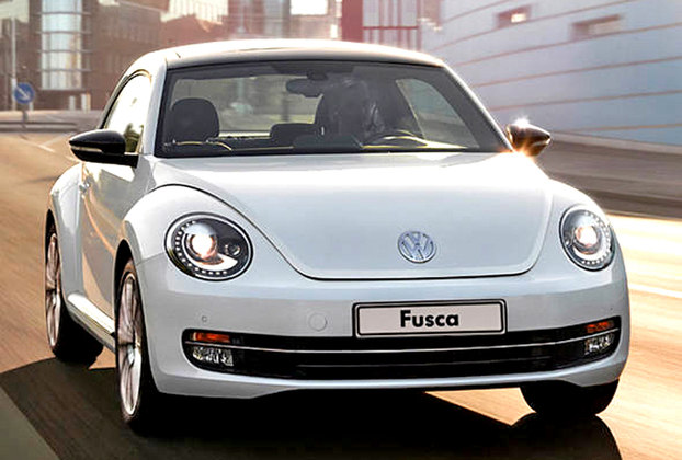 Como uma forma de homenagear o clássico carro da marca, a Volkswagen lançou o ‘New Beetle’, que foi produzido entre 1997 e 2019.