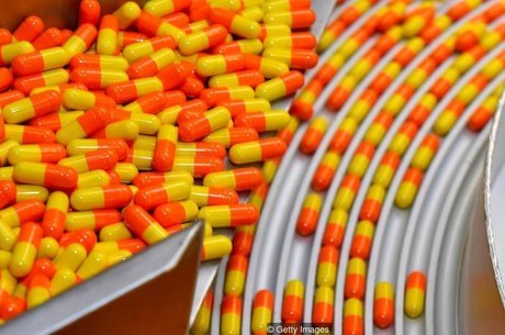 O desenvolvimento de um novo medicamento pode custar mais de US$ 1 bilhão, mas a parceria com bancos de DNA pode reduzir os custos