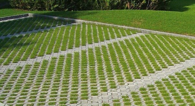 Concregrama utilizado como piso de garagem