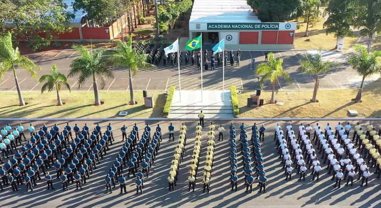 PF suspende realiza