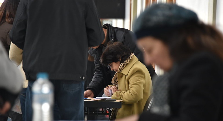 A Secretaria de Educação do Estado está com 2.000 vagas abertas até dezembro deste ano
