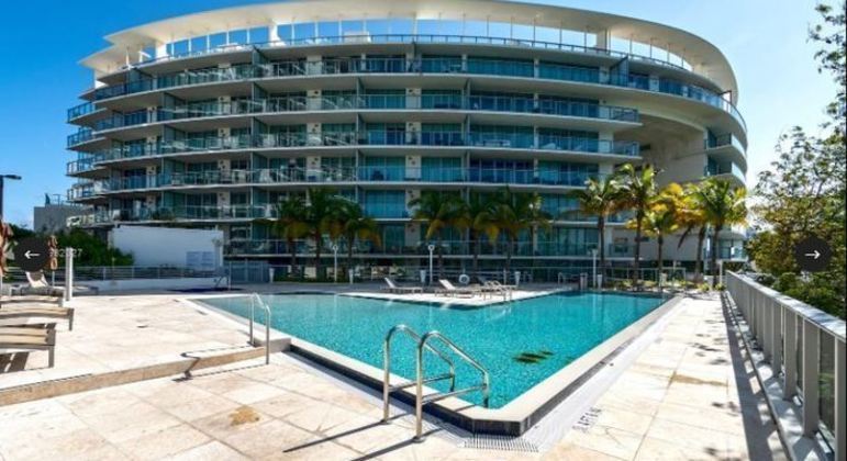 Condomínio luxuoso fica em Miami e é inspirado no farol da Sicília