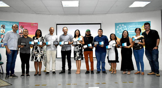Os dez professores selecionados, entre Amaral Barbosa e Fernando Ronny
