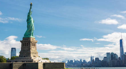 A estátua da Liberdade é um dos pontos turísticos mais conhecidos dos Estados Unidos