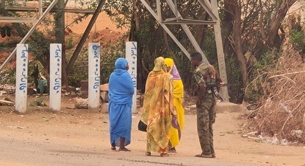 Mulheres denunciam estupros praticados por soldados dos dois lados da guerra no Sudão
