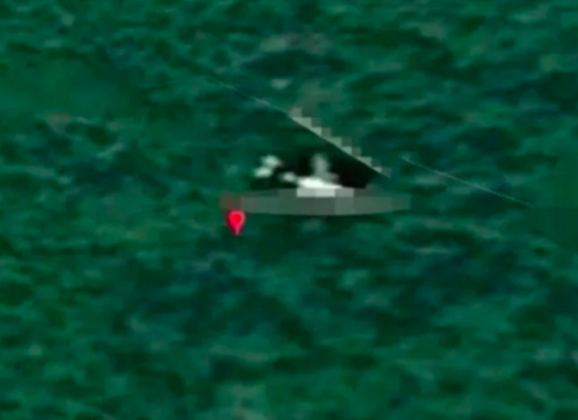 Conforme relatado pelo jornal britânico “The Mirror”, Ian Wilson relatou ter localizado os supostos destroços do voo MH370 no Google Maps.