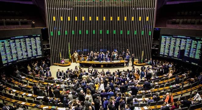 Congresso e governo querem adotar medidas de ajuste fiscal