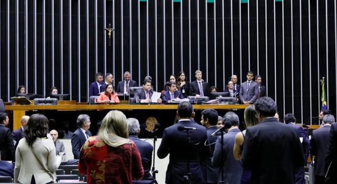 Congresso pode votar regras sobre emendas nesta terça