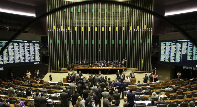 A agenda de reformas vai movimentar ano legislativo, que começa em fevereiro