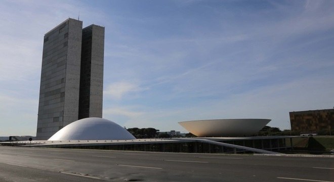 Parlamentares vÃ£o escolher novos presidentes da CÃ¢mara e do Senado