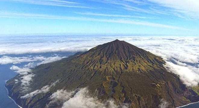 Conheça as 7 ilhas mais isoladas e distantes do mundo