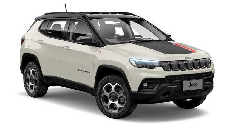 Trailhawk é a topo de linha e só está disponível com motor TD350 turbodiesel