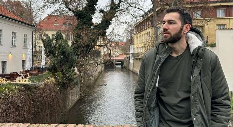 Conhe&ccedil;a Giorgio Barone, jovem que ficou milion&aacute;rio fazendo v&iacute;deos para  Facebook e YouTube - Not&iacute;cias - R7 Lorena