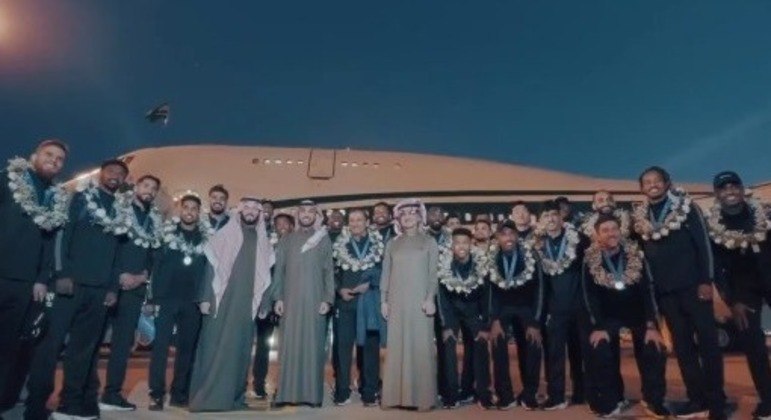 No Mundial de Clubes da Fifa de 2023, o Al-Hilal foi vice-campeão e os espaços do avião foram filmados pelo ex-atacante nigeriano Odion Ighalo. No retorno para a Arábia Saudita, o clube foi recebido no aeroporto com flores que fazem parte da tradição saudita