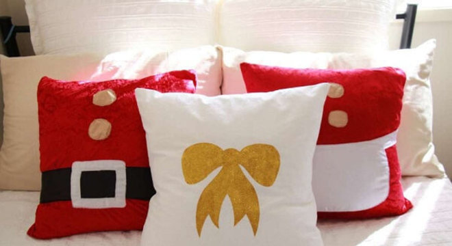 Conjunto de almofadas de Natal encantam a decoração desse ambiente