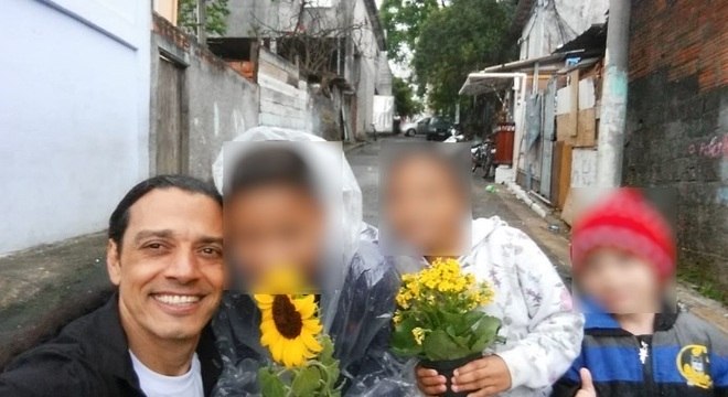 Fernando Prata visita crianças na Vila Mariana, Saúde e Moema, em SP