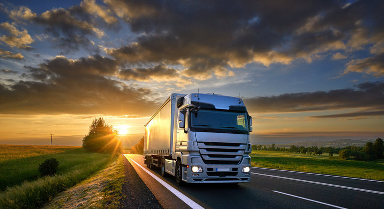 Consórcio de Pesados facilita a compra de veículos como ônibus, tratores, máquinas agrícolas e diferentes tipos de caminhões