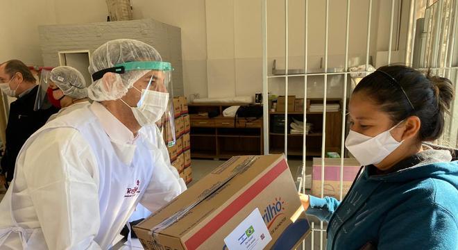 Cestas básicas foram distribuídas para 800 famílias do Bom Retiro