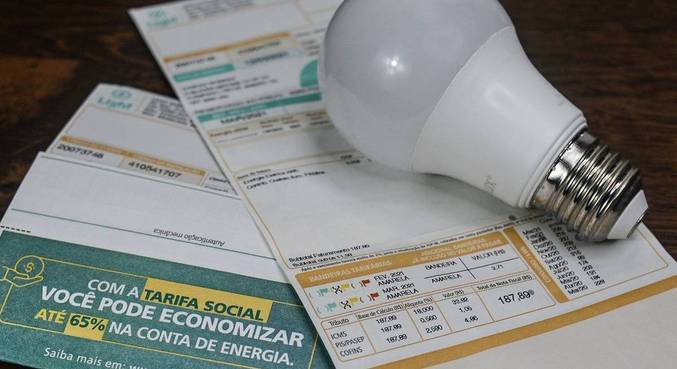 Contas de luz de junho terão bandeira vermelha patamar 2