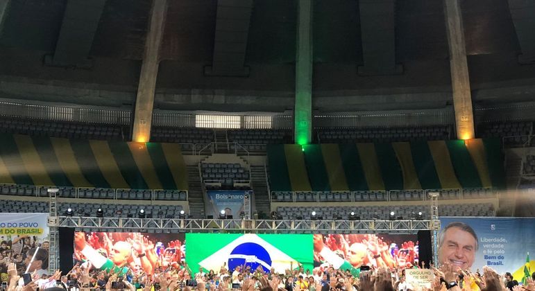 Apoiadores do presidente Jair Bolsonaro no evento que formalizou sua candidatura à reeleição