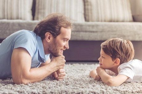 Conversa  fundamental para desenvolver a linguagem do seu filho