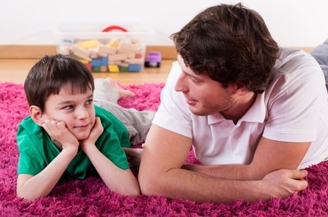Conversa  fundamental para desenvolver a linguagem do seu filho