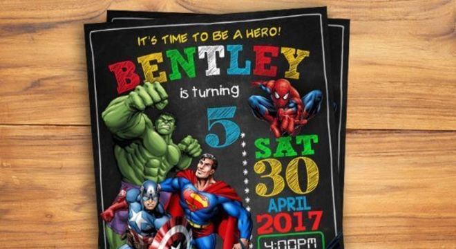 Convite de aniversário infantil masculino dos herois