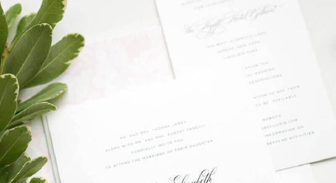 convite de casamento simples e elegante 