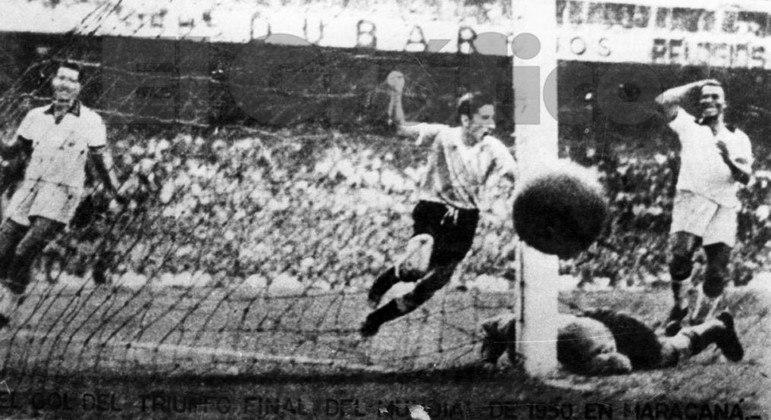 Na decisão, gol dos uruguaios e dealento dos brasileiros