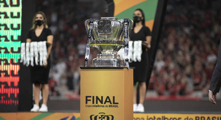 São Paulo e Flamengo duelam pela taça do torneio