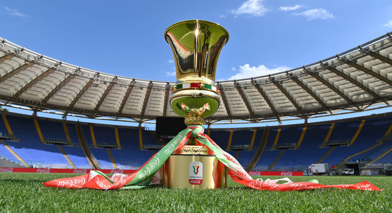 A taça da Copa Itália