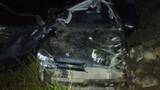 Carro com menores de idade capota e deixa três feridos em São Joaquim