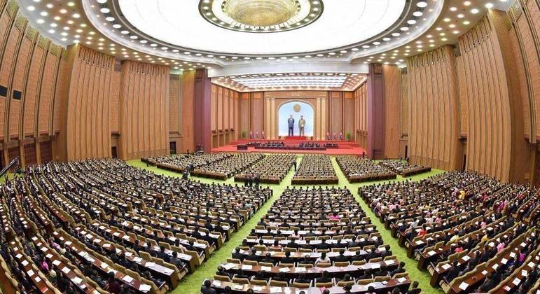 Assembleia Popular Suprema aprovou projeto de lei sobre status nuclear