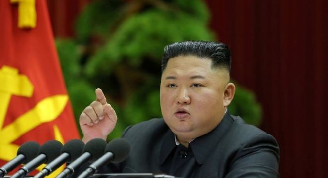 Líder da Coreia do Norte discursa durante comitê central do Partido dos Trabalhadores da Coreia