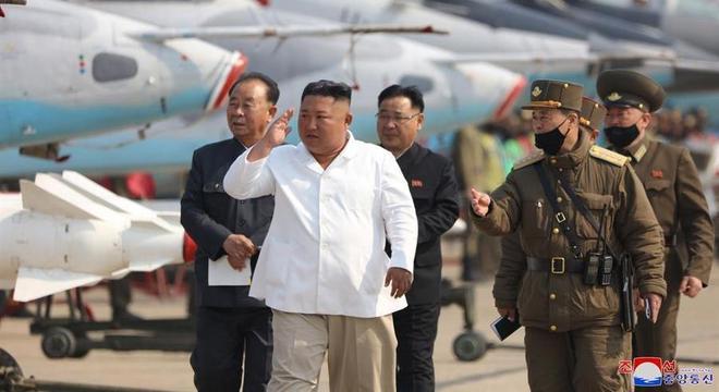 Kim Jong-un teria inspecionado base em 12 de abril, segundo agência estatal KCNA