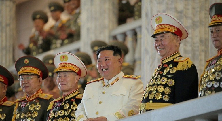 Kim Jong-un, ditador da Coreia do Norte, enviou carta a Elizabeth 2ª