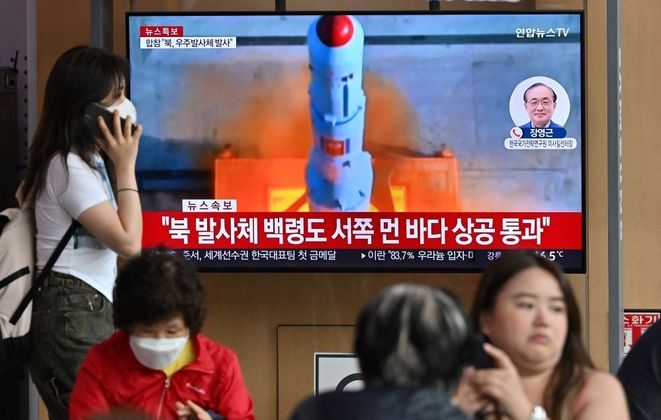 Vídeo da TV estatal mostra o lançamento de um foguete norte-coreano