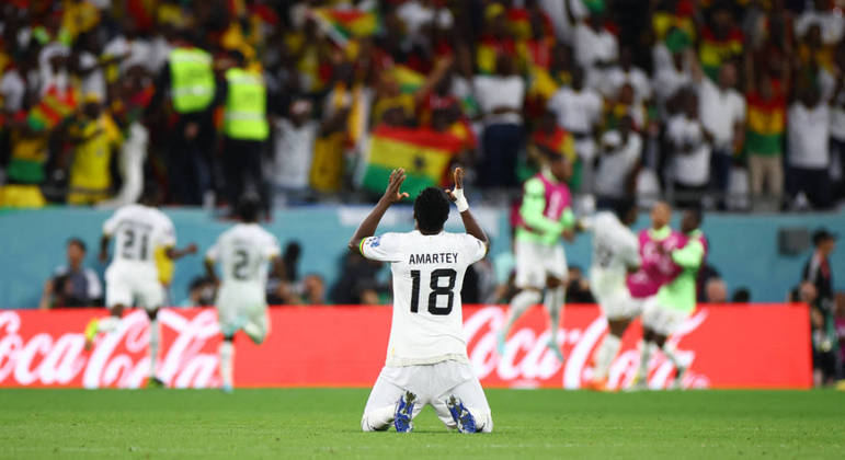 Amartey comemora o gol de Kudus que pôs Gana novamente à frente da Coreia do Sul