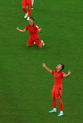 Coreia do Sul 2 x 1 Portugal, 2 de dezembro: os coreanos superaram a favorita equipe portuguesa, que também se poupou no último jogo da primeira fase.Com a vitória coreana, a seleção oriental passou para as oitavas e tirou o bicampeão Uruguai.