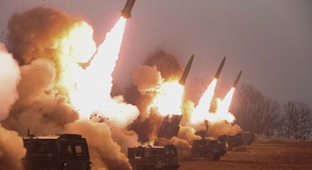 Coreia do Norte faz seguidos disparos de foguetes