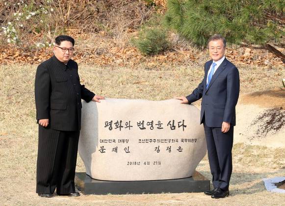 Kim Jong-un inaugura uma cidade criada do nada na Coreia do Norte, Internacional