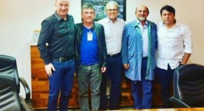 O presidente da Mercedes. E a foto com Andrés, Rosenberg e Arruda