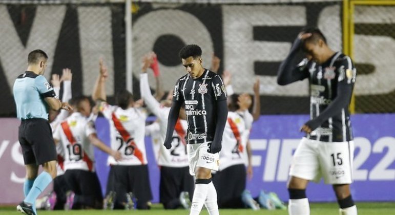 Corinthians, vexame. Jogou mal e pela primeira vez na história perdeu para bolivianos na Libertadores
