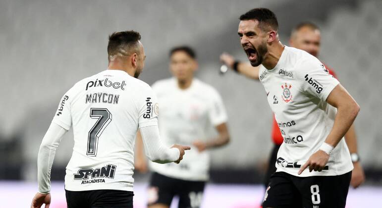 10º lugar: CorinthiansRisco de rebaixamento: 6,6%Probabilidade de ser campeão: 0,001%Classificação para a Libertadores: 2%Classificação para Sul-Americana: 59,6%