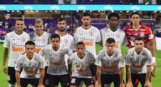 Dívidas e medo. Oito jogadores do Corinthians infectados